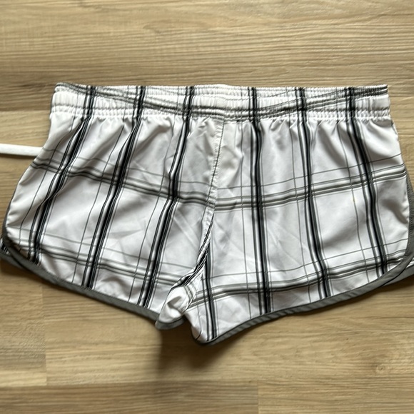 Set of 2 Beach Shorts - Hurley and Australian Brand - Size Small - Picture 7 of 8